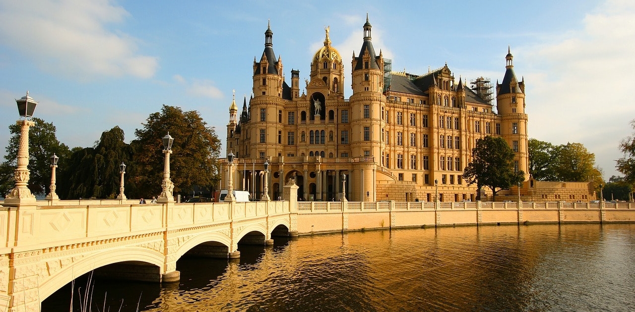 Deutschlands Trauredner aus Schwerin